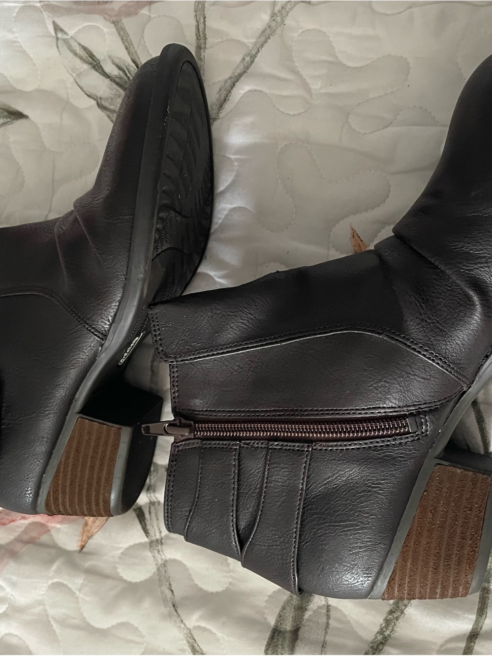 Dr. Scholl's Black Leather Side-Zip Ankle Boots